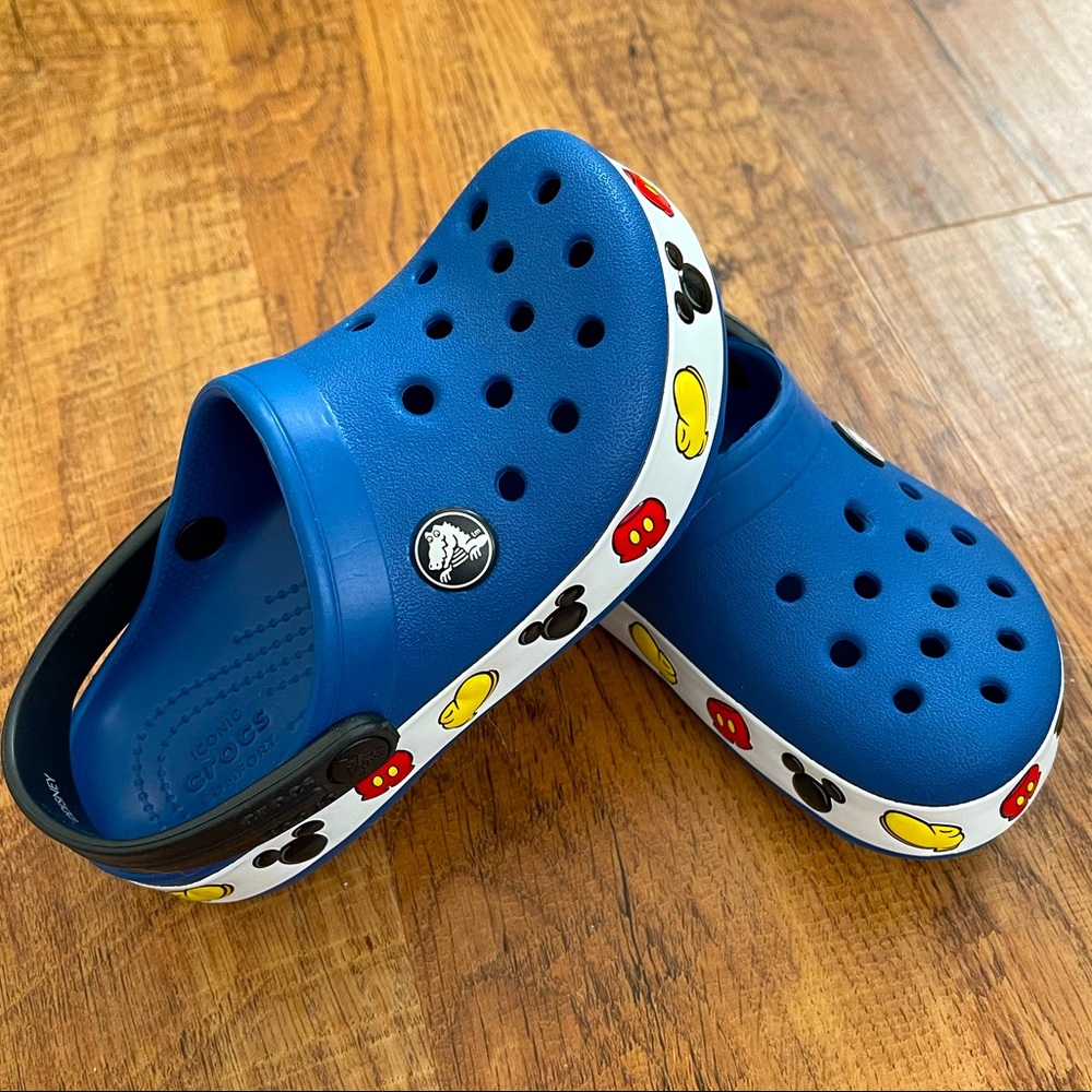 New CROCS Disney Mickey Mouse Blue Toddler Sz 10